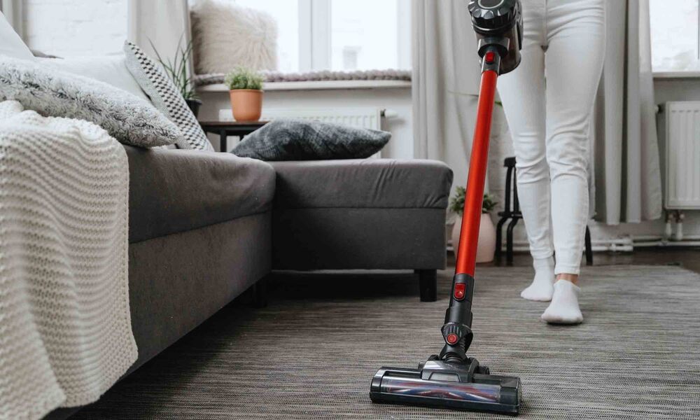 Comparatif & Guide 2025 : Trouvez le Meilleur Aspirateur Sans Fil Adapté à Votre Logement